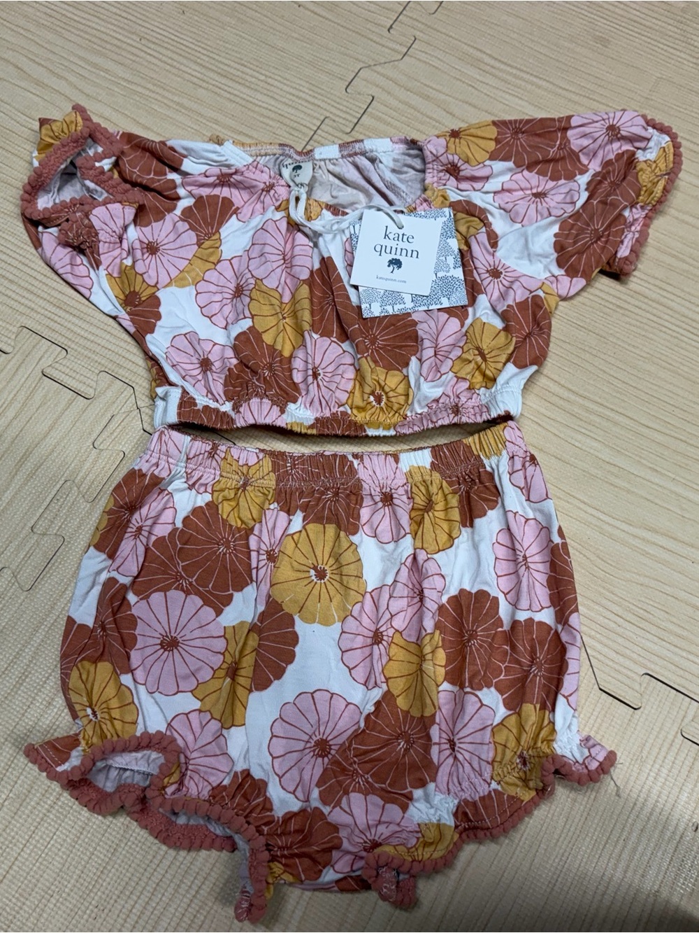 kate quinn vintage daisy Two-Piece Matching Set 3t NWT